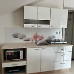 And Wellness Scavnicar 公寓 柳托梅尔