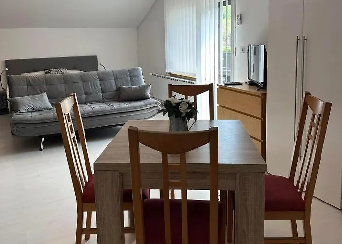 And Wellness Scavnicar * ליוטומר